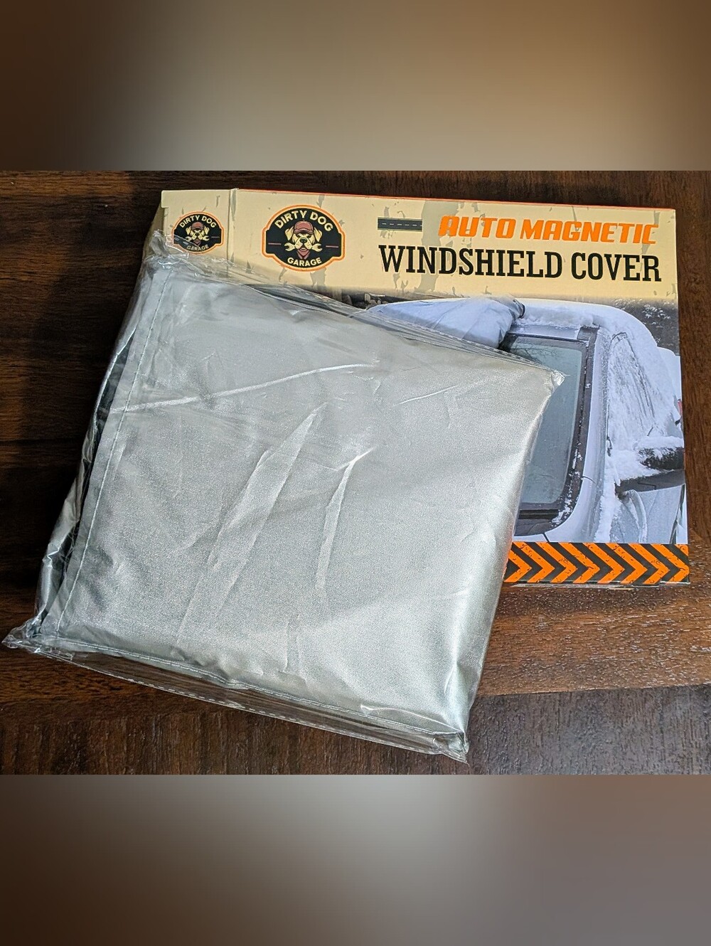 NIB Dirty Dog Garage Auto Magnetic Windshield Cover Silver